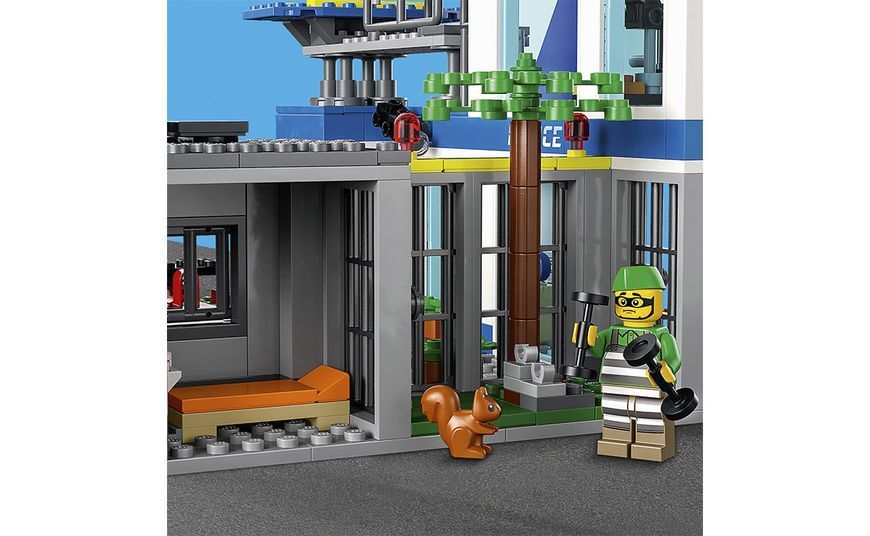 Конструктор LEGO City Полицейский участок (60316) 60316 фото